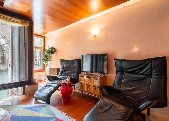 Casa Flavia Ai Morosini - Luxury With Canal View