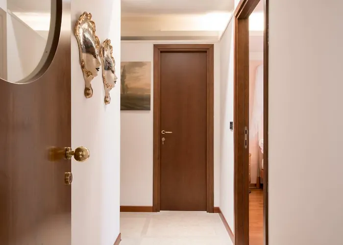 Ferienhaus Casa Flavia Ai Morosini - Luxury With Canal View Venedig