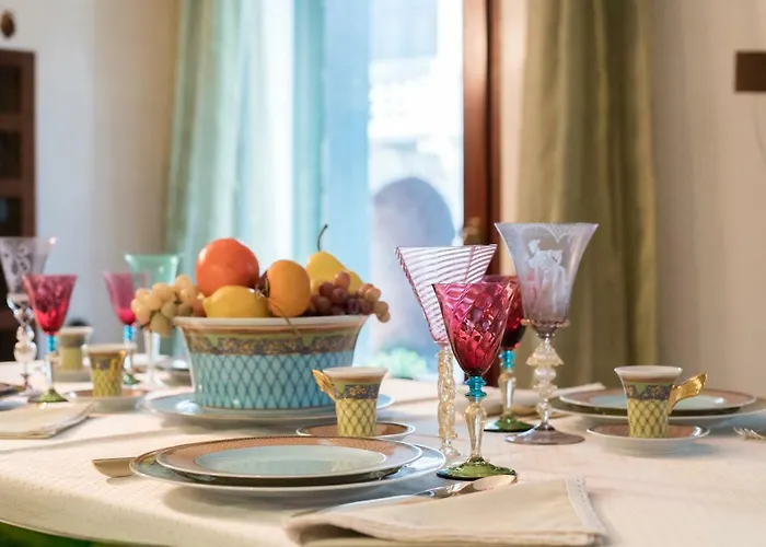 Ferienhaus Casa Flavia Ai Morosini - Luxury With Canal View *